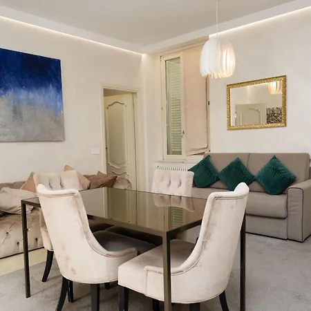 Crispi Luxury House Apartment *