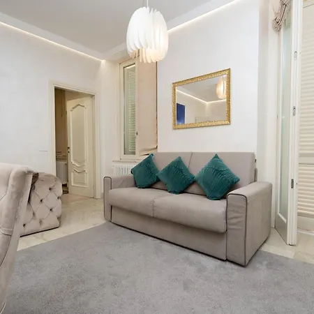 Crispi Luxury House