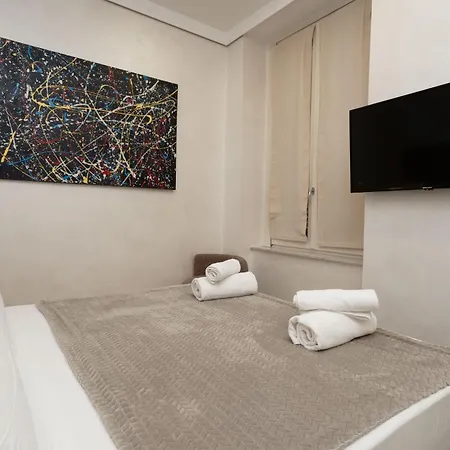 Crispi Luxury House * Roma